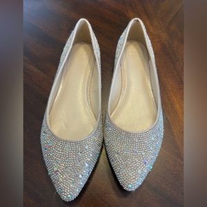 Like new sparkling flats. Size 7.5. Worn once for 4 hours.
